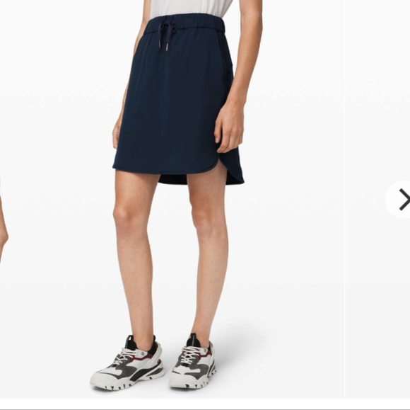 Lululemon on the fly skirt woven - Picture 3 of 4